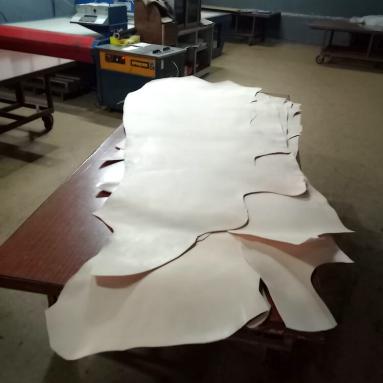 Peaux pour fabrication des étuis